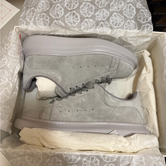 Alexander McQueen Gray Suede Low-Top Sneakers